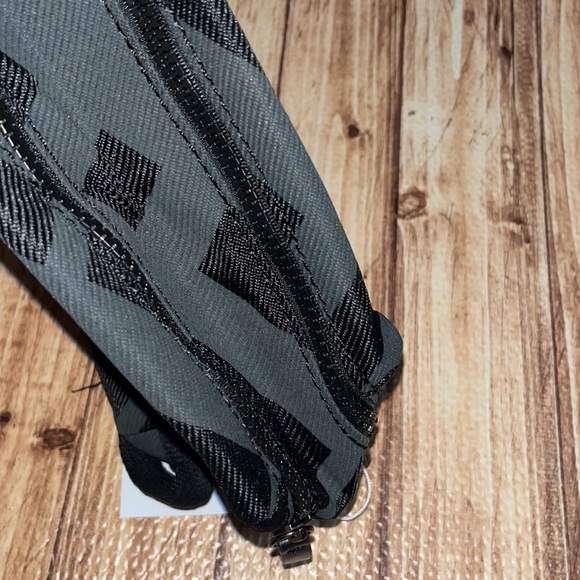 ☠️⚪️☠️• ⚫️ BURBERRY x Alpha Vibes ⚫️• 🦁☠️🦁 - Picture 6 of 7